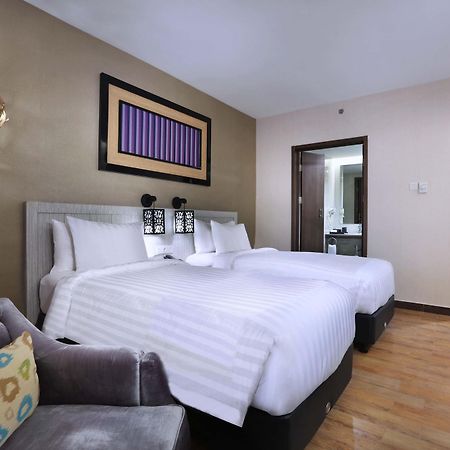 Hotel Harper Perintis By Aston Macasar Exterior foto